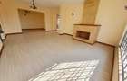 4 Bed Townhouse with En Suite at Riverside - 5