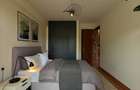 3 Bed Apartment with En Suite in Riverside - 4