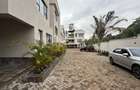 5 Bed Townhouse with En Suite in Lavington - 1