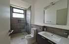 3 Bed Apartment with En Suite at Riverside Drive - 7