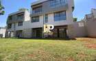 5 Bed Villa with En Suite at Grevillea Groove - 1