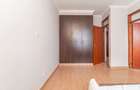 4 Bed Townhouse with En Suite at Queen Estate Road - 15