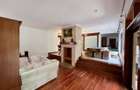 4 Bed Townhouse with En Suite in Lavington - 3