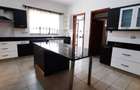 5 Bed Townhouse with En Suite in Lavington - 5