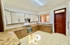 3 Bed Apartment with En Suite in Riverside - 8