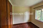 4 Bed House with En Suite in Lavington - 14