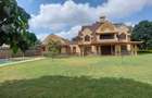 5 Bed House with En Suite in Runda - 1