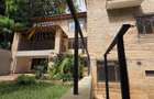 5 Bed Villa with En Suite in Lavington - 1