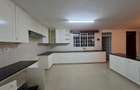 3 Bed Apartment with En Suite in Westlands Area - 2