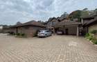 4 Bed House with En Suite in Spring Valley - 1