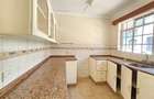 3 Bed Apartment in Riverside - 5