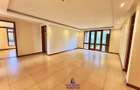 4 Bed Apartment with En Suite at Riverside Drive - 3