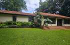 4 Bed House with En Suite in Rosslyn - 10