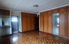 4 Bed Townhouse with En Suite at Lavington - 16