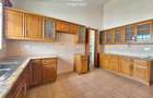 3 Bed Apartment with En Suite at Westlands - 10