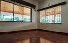4 Bed House with En Suite at Rosslyn - 14