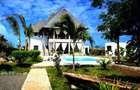 4 Bed Villa with En Suite in Watamu - 1