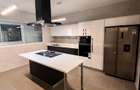 3 Bed Apartment with En Suite in Riverside - 12
