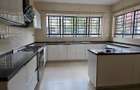 4 Bed Apartment with En Suite in Parklands - 8