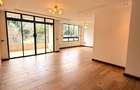 5 Bed Villa with En Suite at Lavington - 5