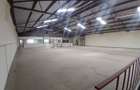 28,000 ft² Warehouse with Parking in Industrial Area - 8