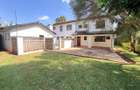 4 Bed House with En Suite at Mountain View - 2