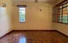 5 Bed House with En Suite in Nyari - 9