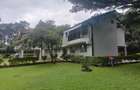 5 Bed House with En Suite at Nyari - 2