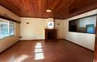 4 Bed House with En Suite in Runda - 2