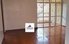 5 Bed Townhouse with En Suite at Grevellea Grove - 12