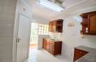4 Bed Townhouse with En Suite at Lavington - 7