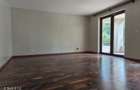 5 Bed Townhouse with En Suite at Lavington - 4