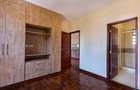 1 Bed Apartment with En Suite in Westlands Area - 15