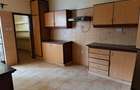 5 Bed Townhouse with En Suite at Lavington - 7