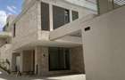 5 Bed Townhouse with En Suite in Lavington - 1