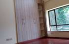 5 Bed Townhouse with En Suite in Lavington - 11