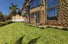 5 Bed Townhouse with En Suite in Lavington - 3