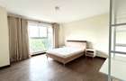 Furnished 3 Bed Apartment with En Suite in Riverside - 8