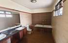 5 Bed Townhouse with En Suite at Lavington Green - 19