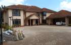 5 Bed Townhouse with En Suite in Runda - 1