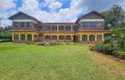 5 Bed House with En Suite in Nyari - 1