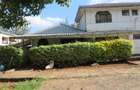 1 Bed House with En Suite at Karen Road - 6