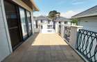 4 Bed Villa with En Suite in Spring Valley - 11