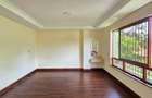 5 Bed House with En Suite in Spring Valley - 5
