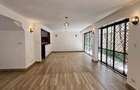 5 Bed Townhouse with En Suite at Lavington - 6