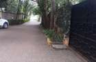 4 Bed House with En Suite in Lavington - 3