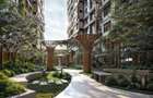 5 Bed Apartment with En Suite in Brookside - 9