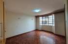 3 Bed Apartment with En Suite in Parklands - 13