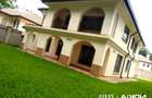 4 Bed Townhouse with En Suite in Lavington - 1