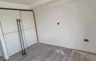1 Bed Apartment with Gym in Kilimani - 4